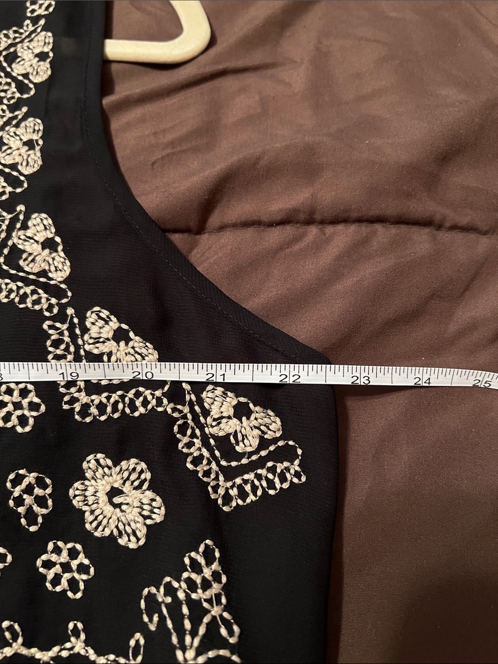 Roper Black Sleeveless Embroidered Button-Front Blouse - Picture 8 of 9